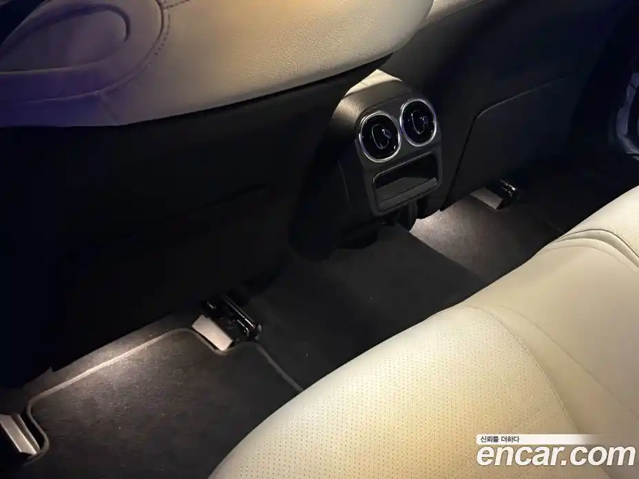 Mercedes-Benz C-Class 2025 2.0 Автомат в Москве № 218560, фото 7