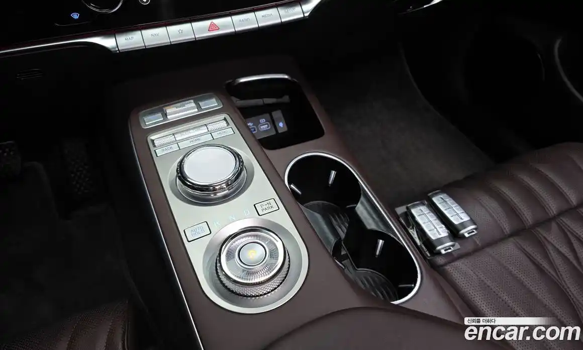 Genesis GV70 2023 2.5 Автомат в Москве № 22077, фото 9