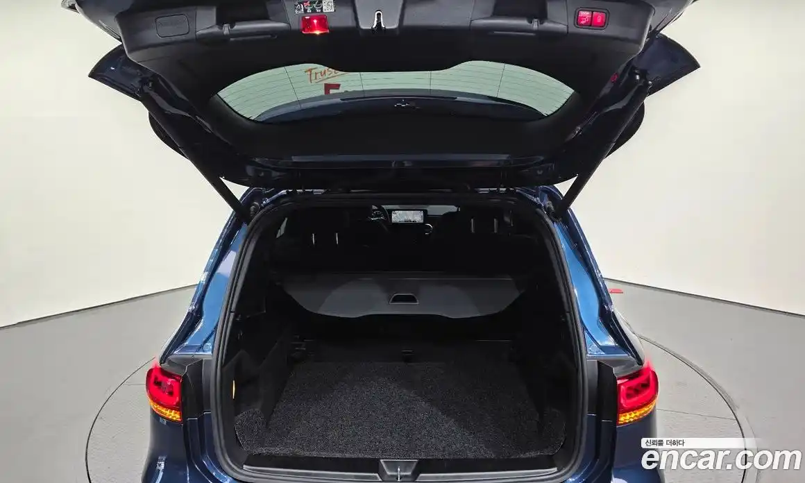 Mercedes-Benz GLB-Class 2023 2.0 Автомат в Москве № 221934, фото 12