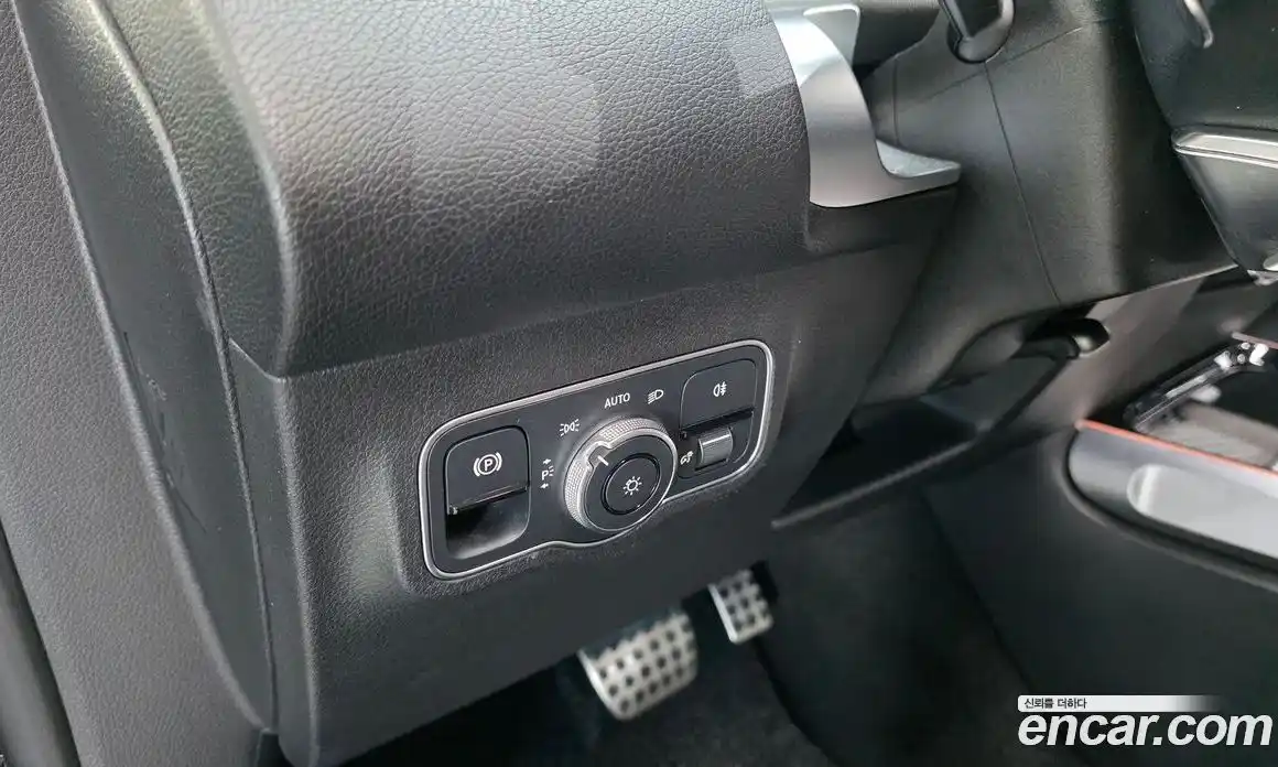 Mercedes-Benz GLB-Class 2023 2.0 Автомат в Москве № 221934, фото 18