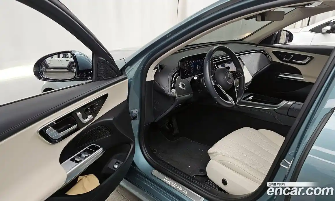 Mercedes-Benz E-Class 2025 2.0 Автомат в Москве № 229408, фото 17