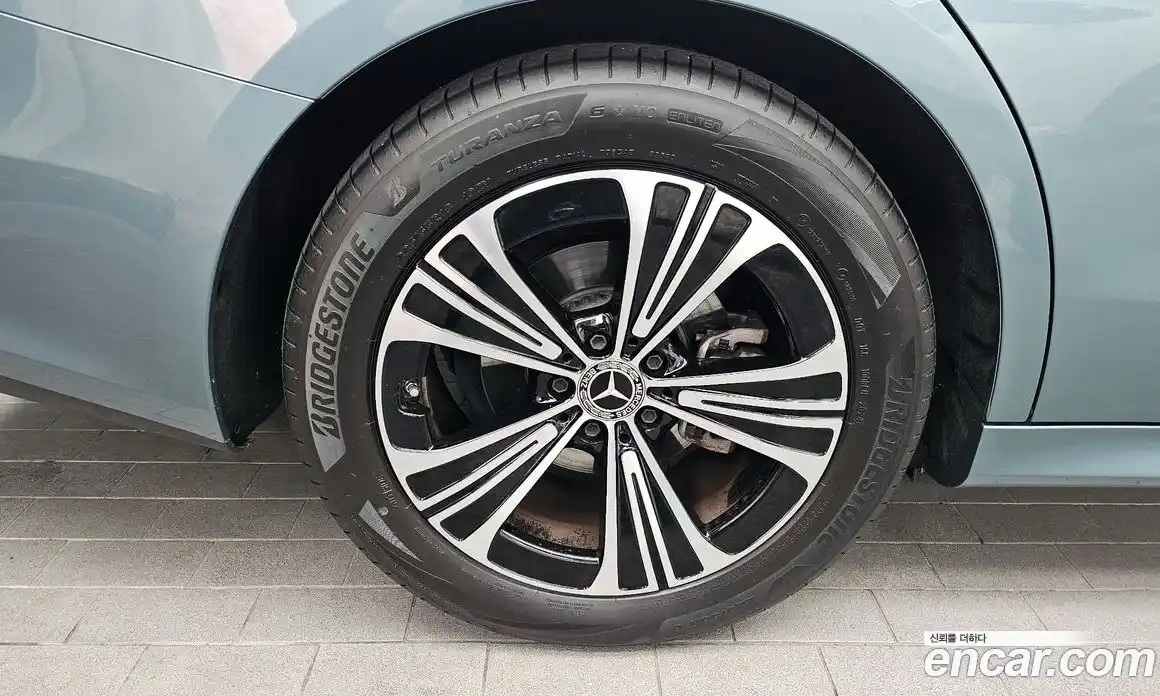 Mercedes-Benz E-Class 2025 2.0 Автомат в Москве № 229408, фото 6