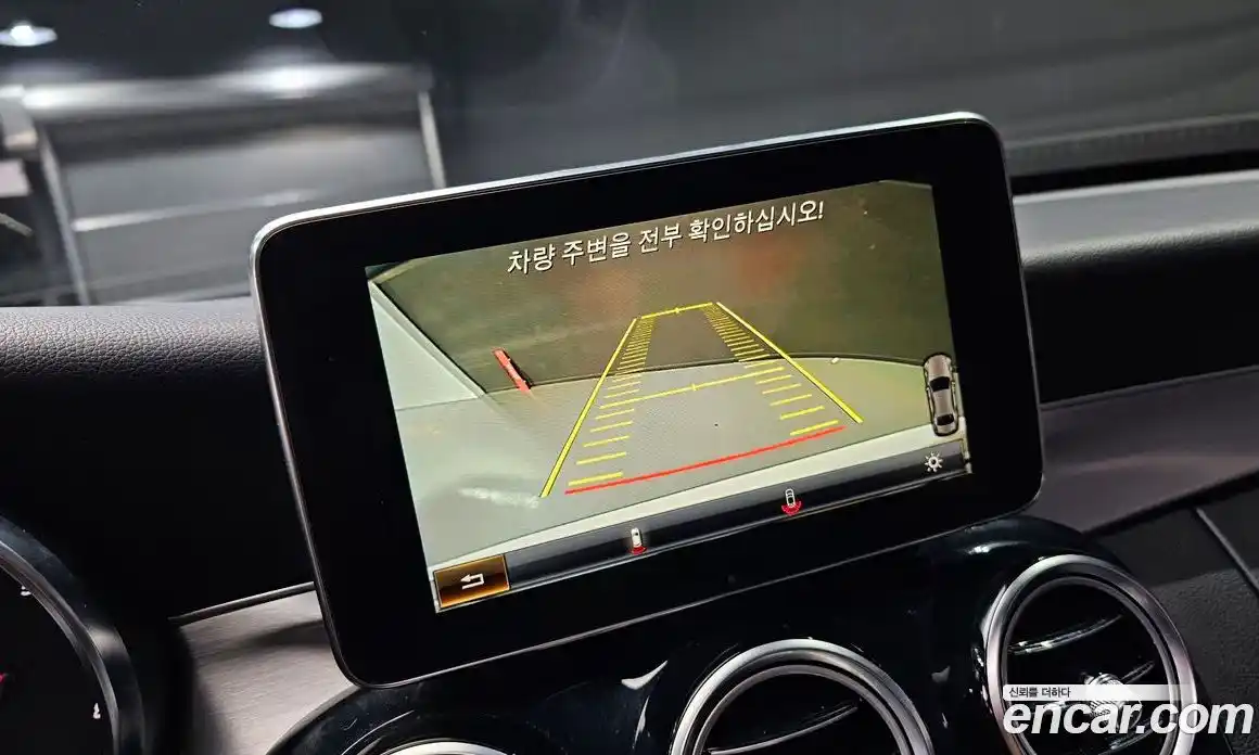 Mercedes-Benz C-Class 2018 2.0 Автомат в Москве № 229543, фото 16