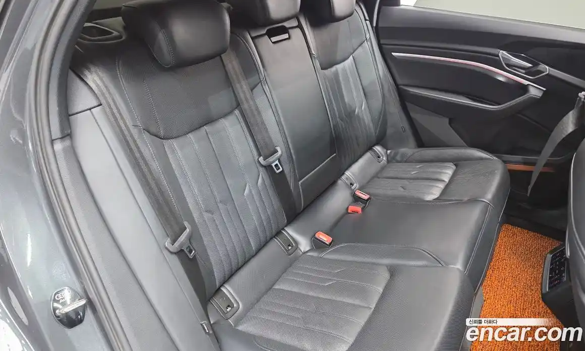 Audi e-tron 2022 0.2 Автомат в Москве № 229670, фото 12