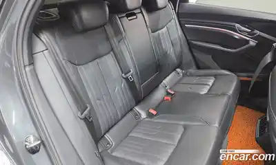 Audi e-tron 2022 0.2 Автомат в Москве № 229670, миниатюра 12