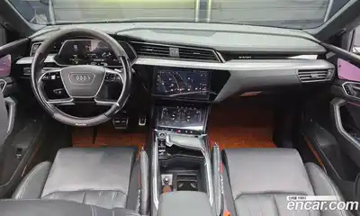 Audi e-tron 2022 0.2 Автомат в Москве № 229670, миниатюра 7