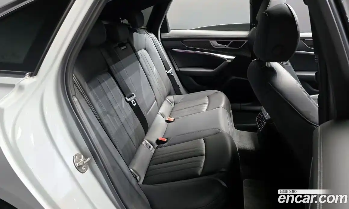 Audi A6 2023 2.0 Автомат в Москве № 229756, фото 18