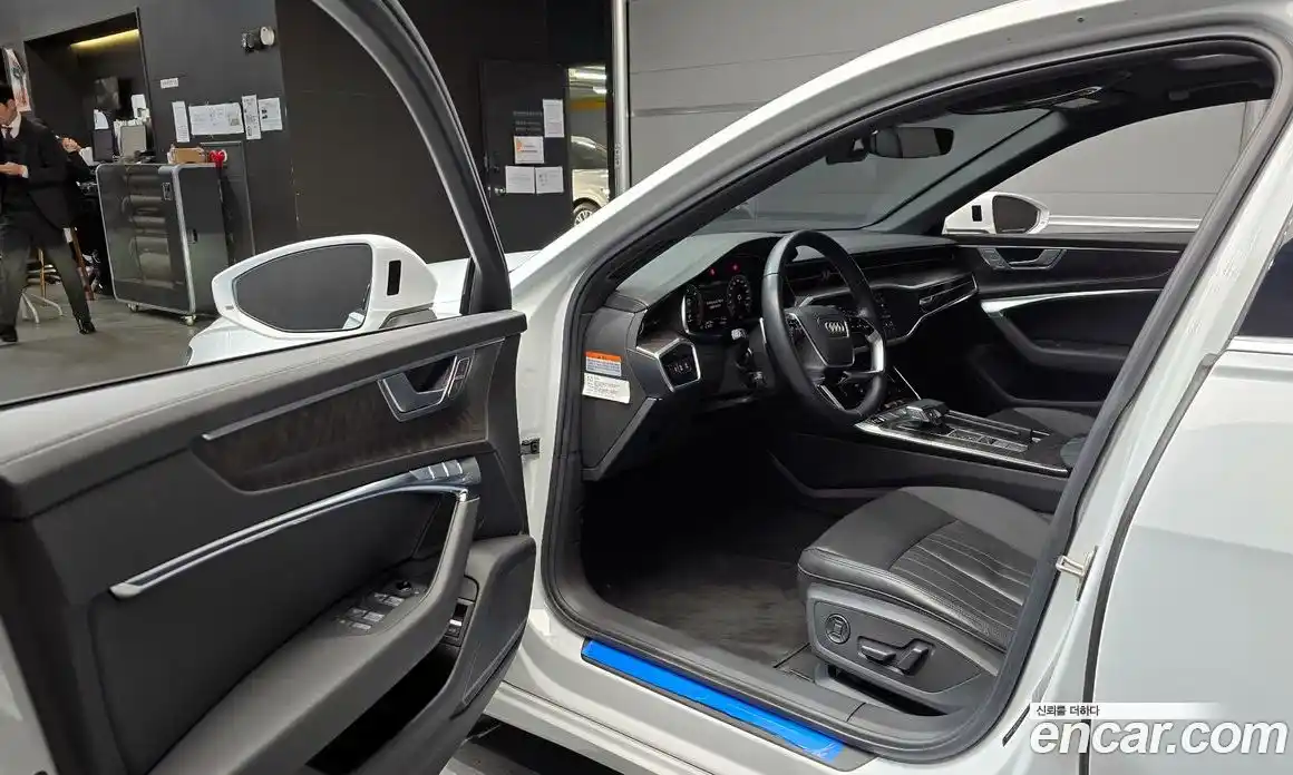 Audi A6 2023 2.0 Автомат в Москве № 229756, фото 4