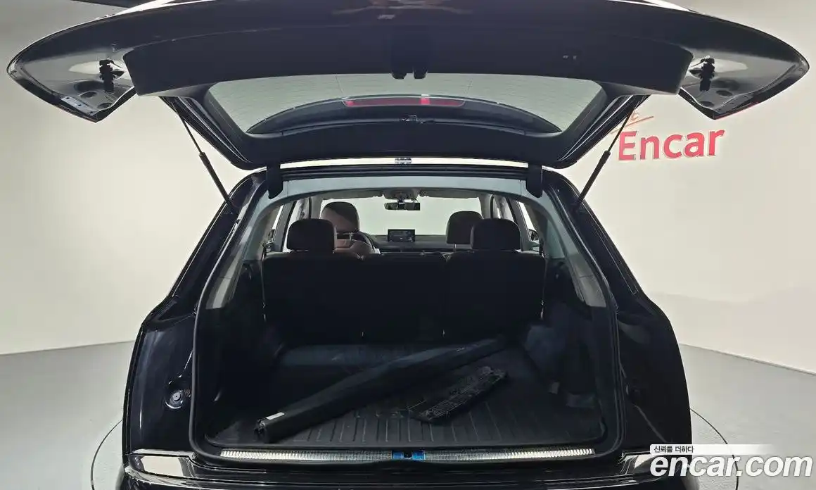 Audi Q7 2019 2.0 Автомат в Москве № 230076, фото 3