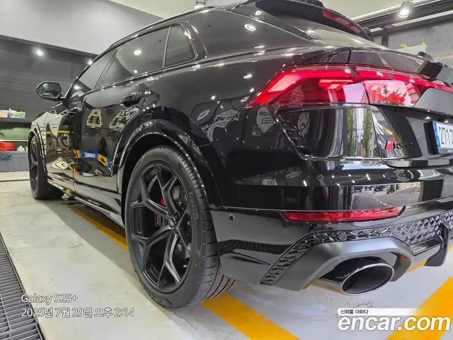 Audi RSQ8 2025 4.0 Автомат в Москве № 230256, фото 13