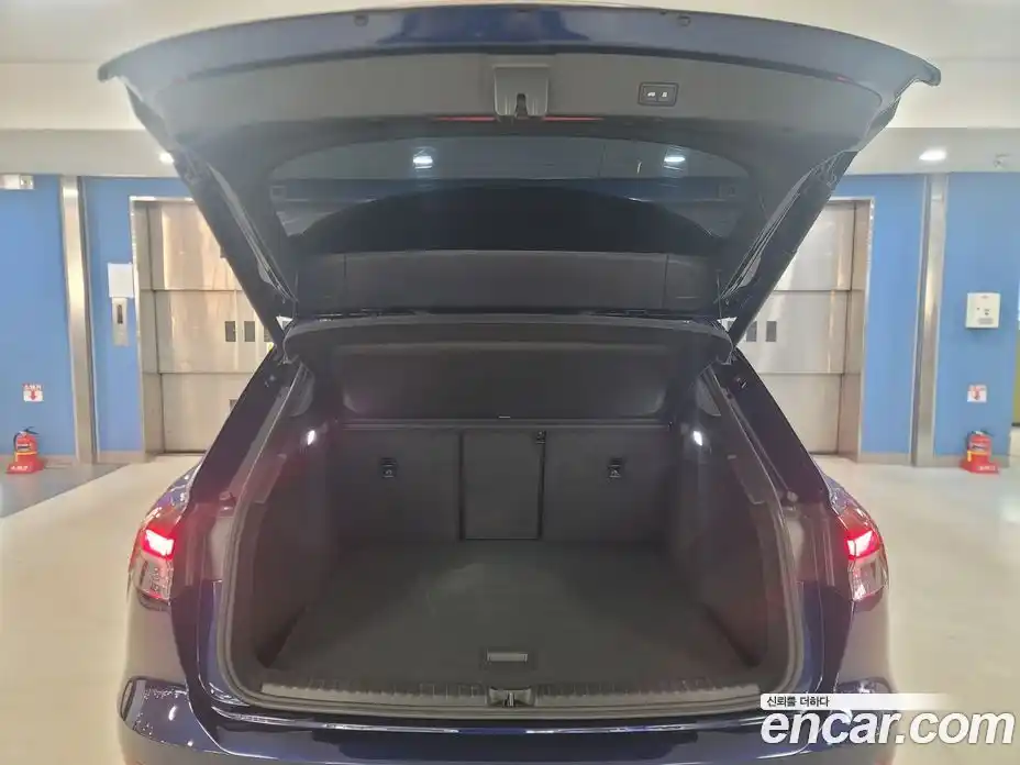 Audi Q4 e-tron 2023 0.2 Автомат в Москве № 230325, фото 11