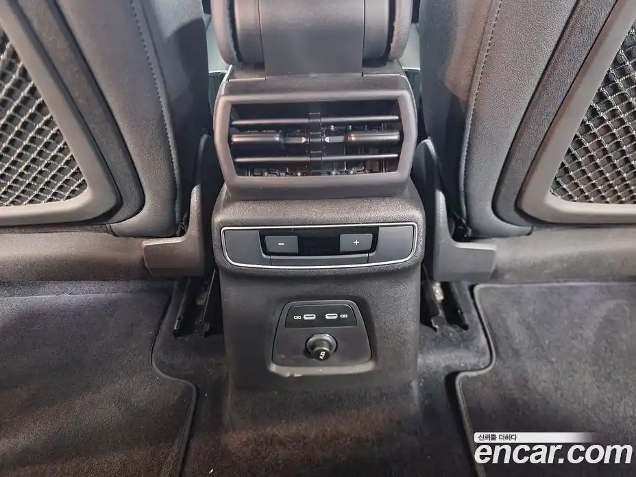 Audi Q4 e-tron 2023 0.2 Автомат в Москве № 230325, фото 13