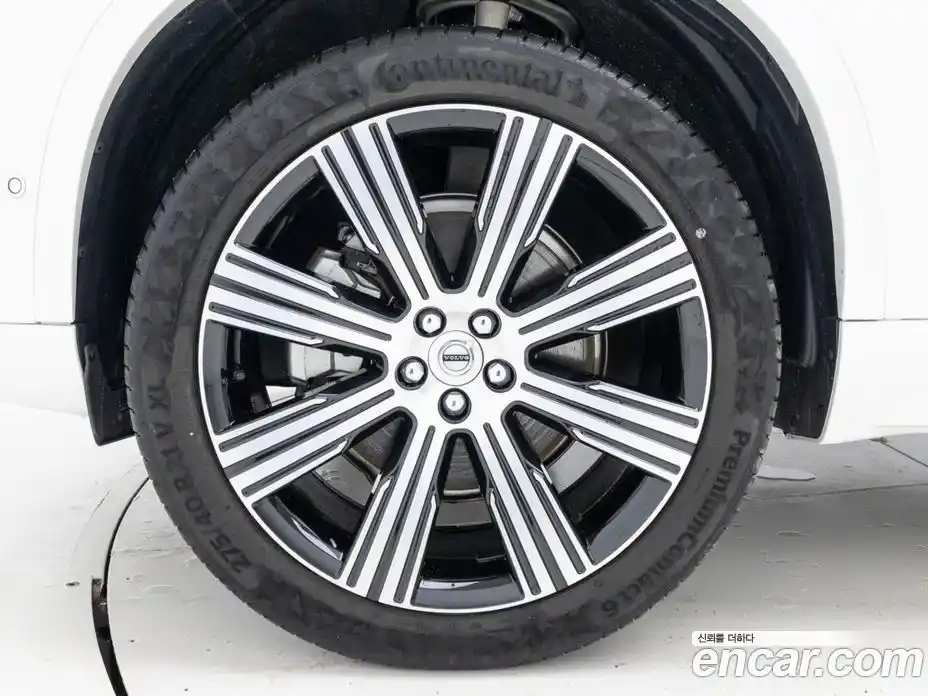 Volvo XC90 2025 2.0 Автомат в Москве № 230775, фото 5