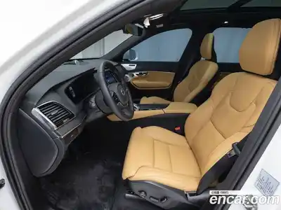 Volvo XC90 2025 2.0 Автомат в Москве № 230775, миниатюра 9