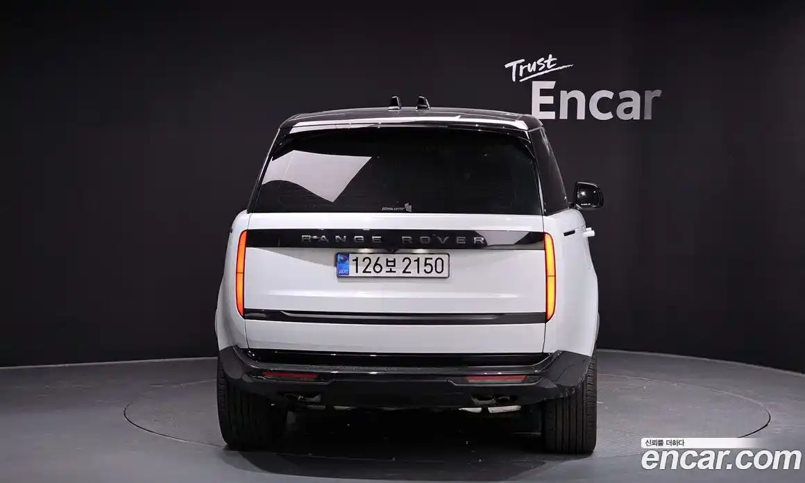 Land Rover Range-Rover 2025 4.4 Автомат в Москве № 231135, фото 18