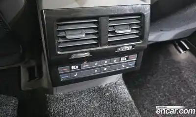 Volkswagen Touareg 2023 3.0 Автомат в Москве № 232124, миниатюра 5