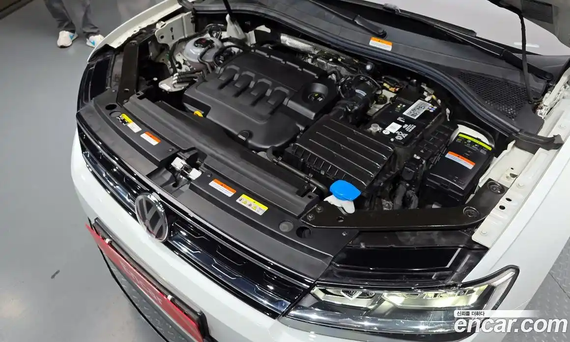 Volkswagen Tiguan 2020 2.0 Автомат в Москве № 232170, фото 9