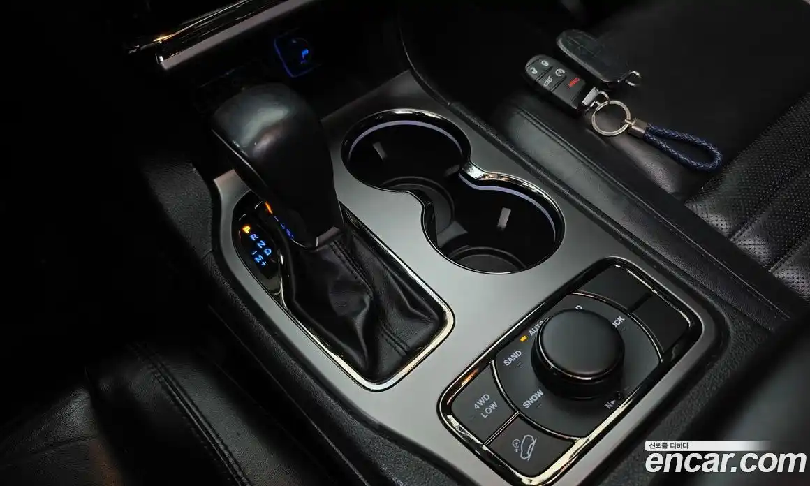 Jeep Cherokee 2020 3.6 Автомат в Москве № 232366, фото 19