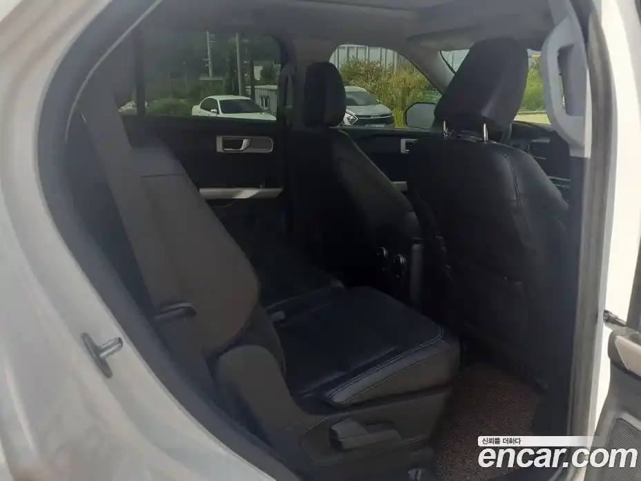 Ford Explorer 2022 2.3 Автомат в Москве № 235696, фото 16