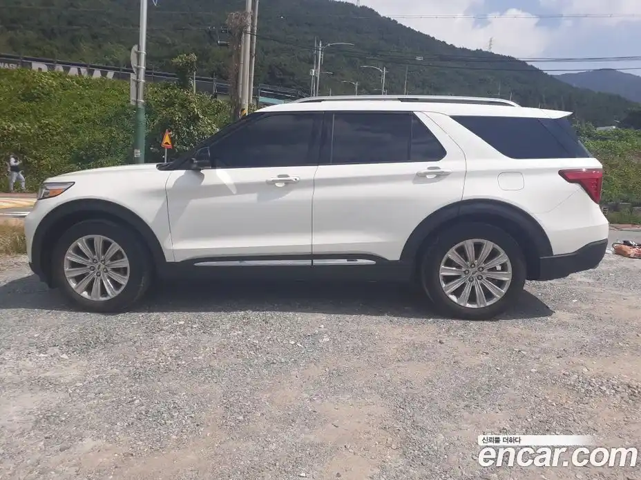 Ford Explorer 2022 2.3 Автомат в Москве № 235696, фото 4