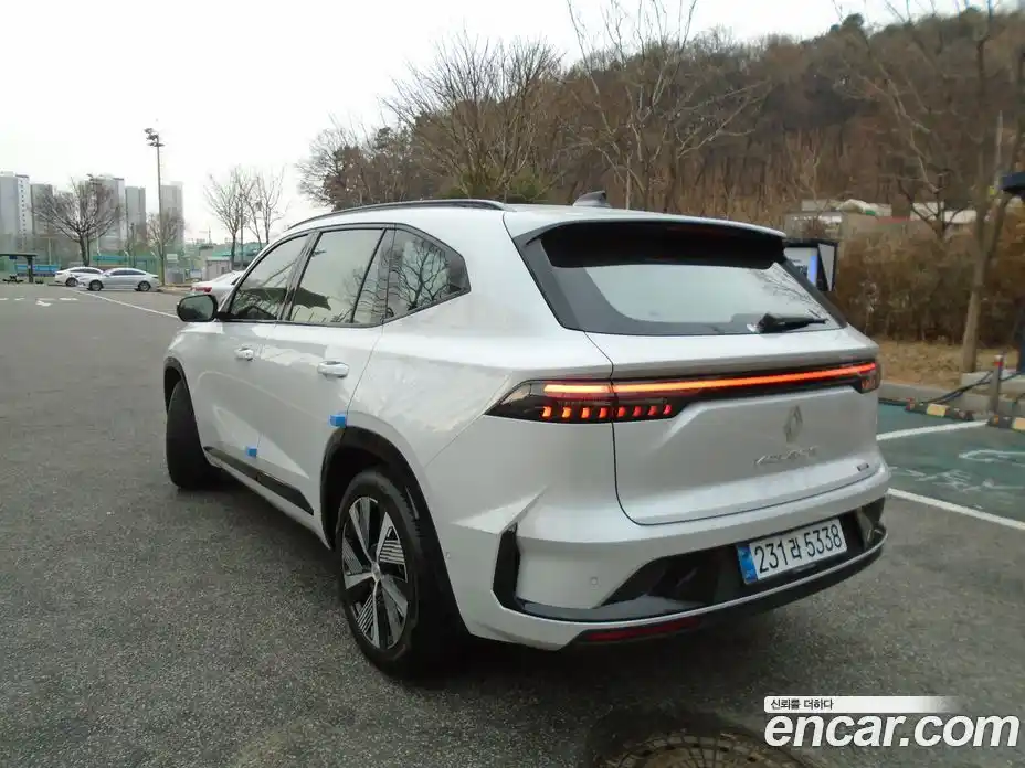 Renault Grand Koleos 2025 1.5 Автомат в Москве № 243127, фото 17