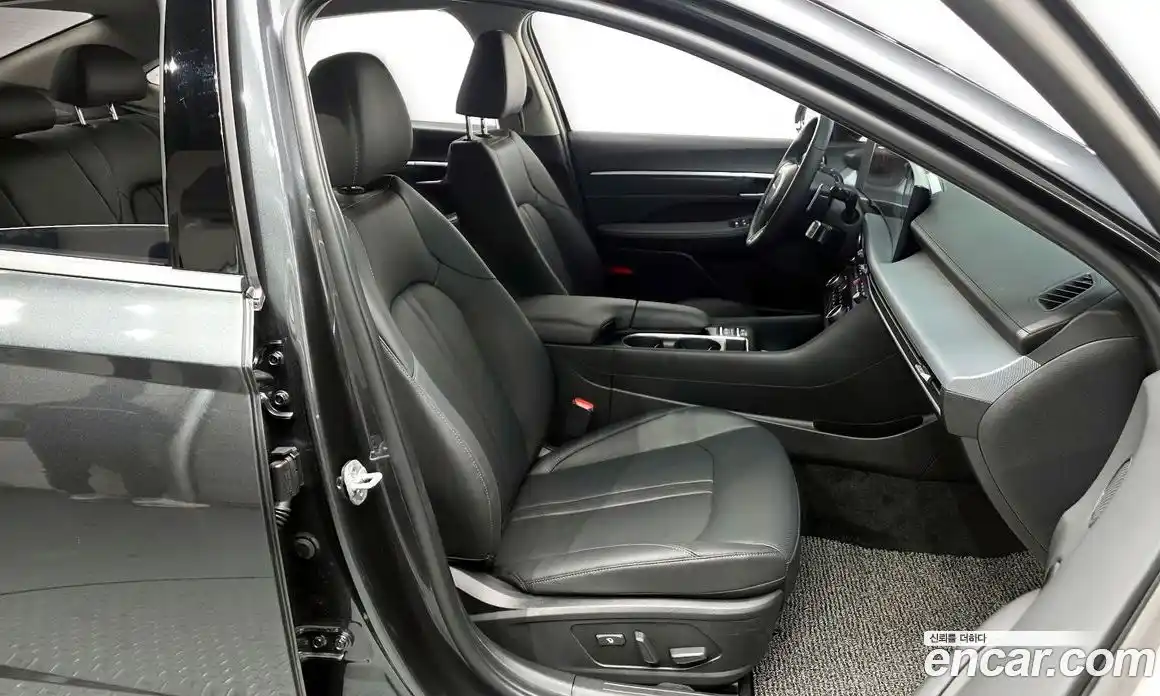 Hyundai Sonata 2025 1.6 Автомат в Москве № 243290, фото 11