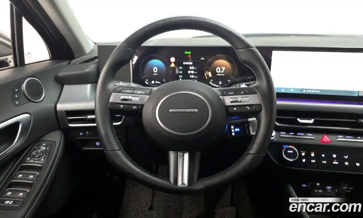 Hyundai Sonata 2025 1.6 Автомат в Москве № 243290, фото 13