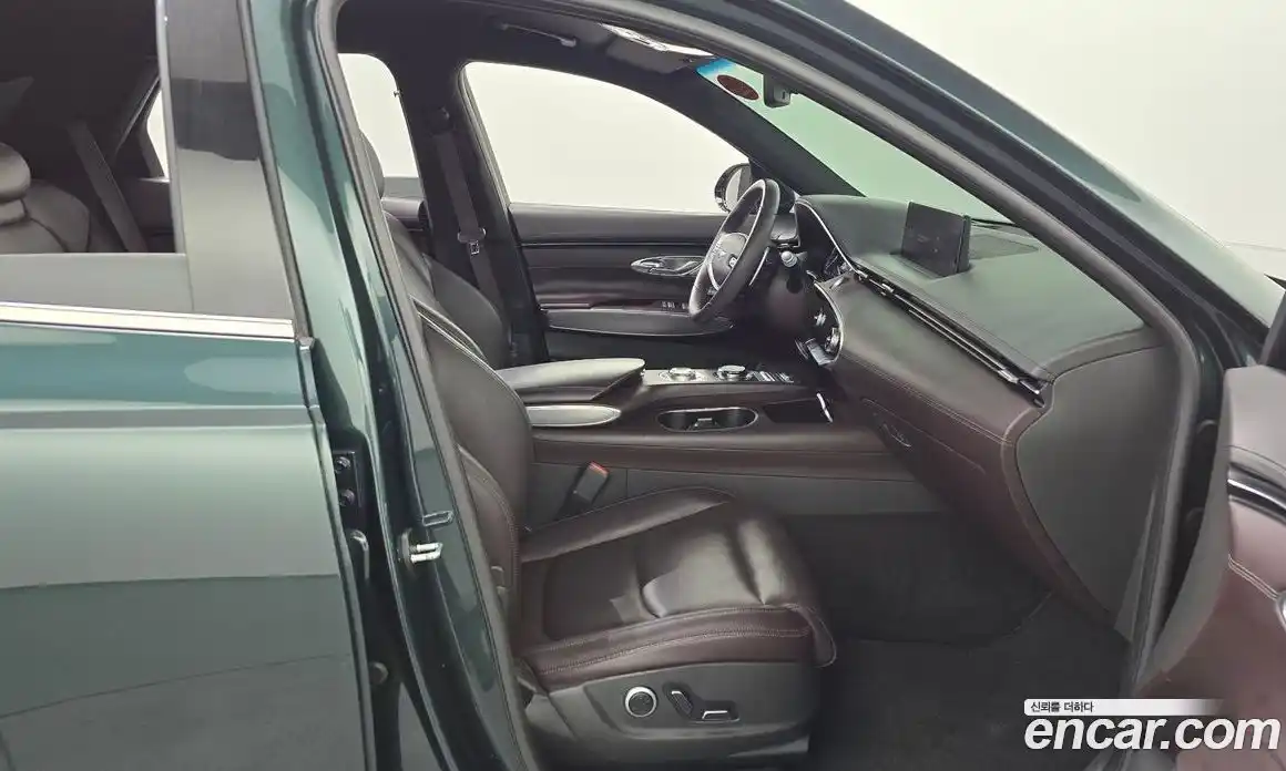 Genesis GV70 2021 2.2 Автомат в Москве № 25474, фото 14