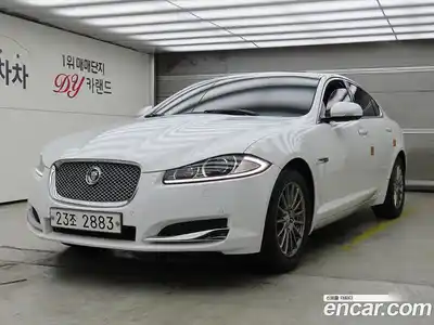 Jaguar XF, 2013