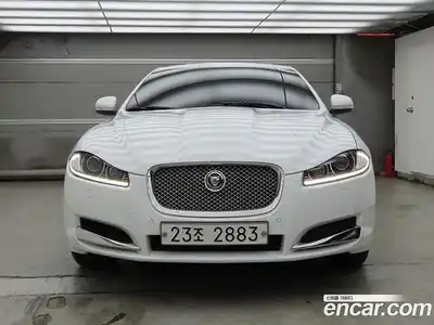 Jaguar XF 2013 2.0 Автомат в Москве № 256072, миниатюра 2