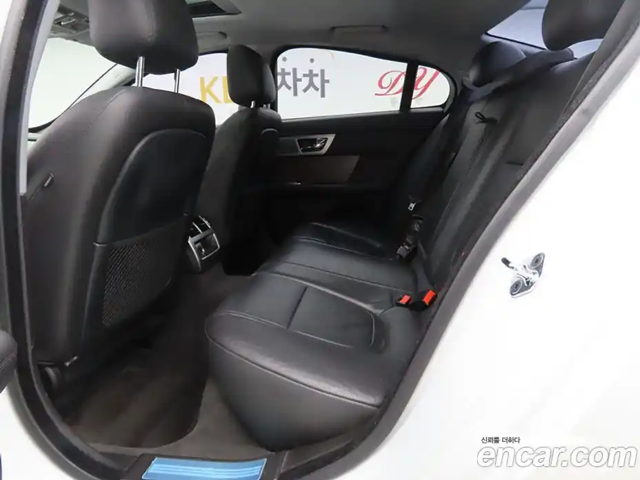 Jaguar XF 2013 2.0 Автомат в Москве № 256072, фото 6