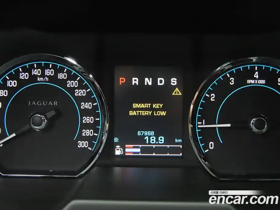 Jaguar XF 2013 2.0 Автомат в Москве № 256072, фото 9