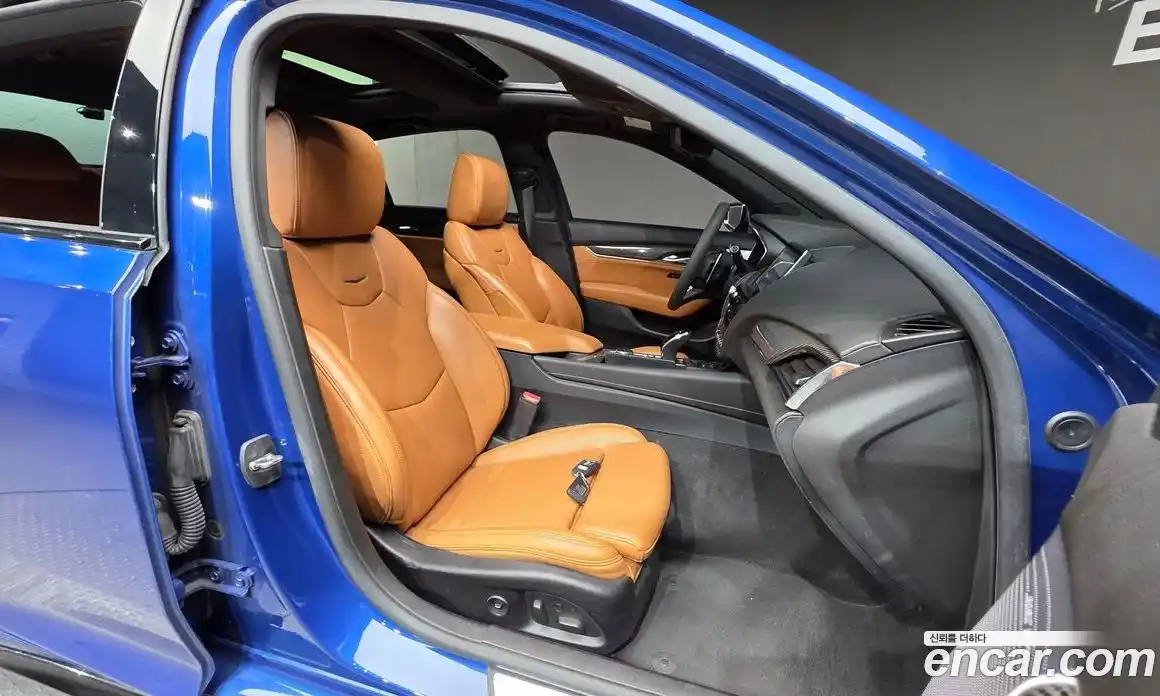 Cadillac CT5 2020 2.0 Автомат в Москве № 256470, фото 6