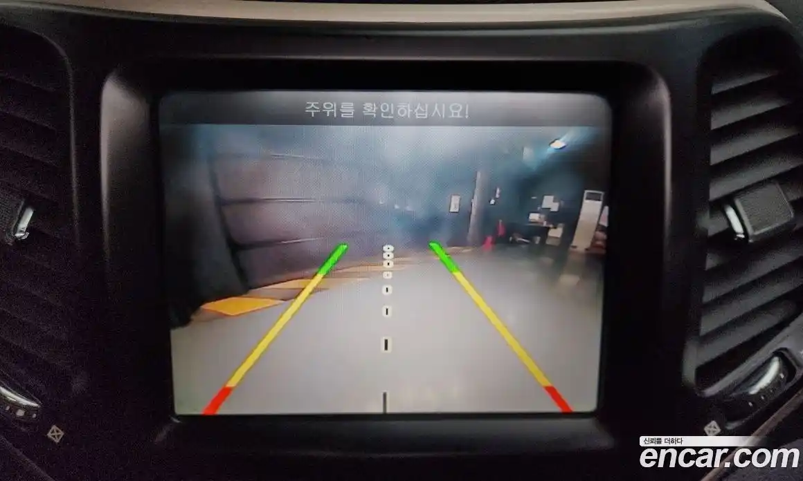 Jeep Cherokee 2016 2.2 Автомат в Москве № 278923, фото 16