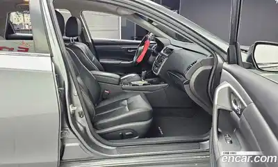 Nissan Altima 2017 2.5 Автомат в Москве № 284971, миниатюра 6