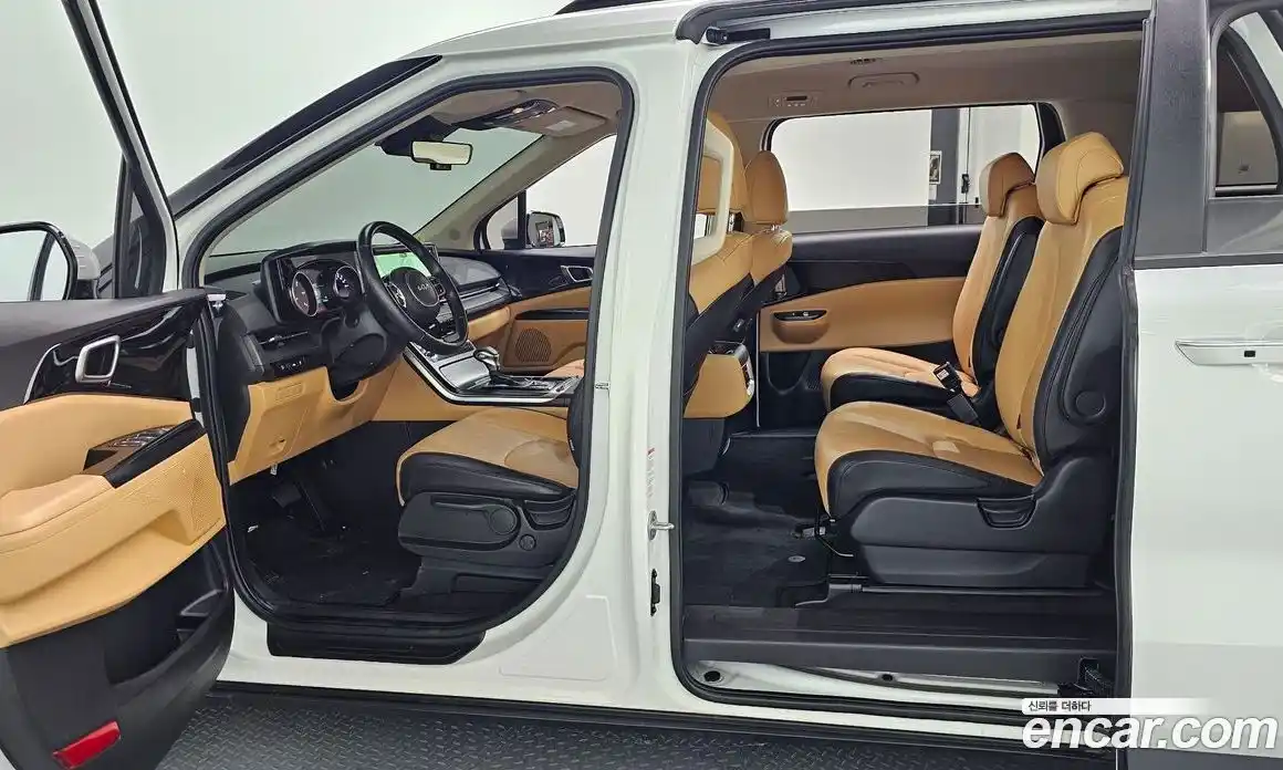 Kia Canival 2023 2.2 Автомат в Москве № 287025, фото 20