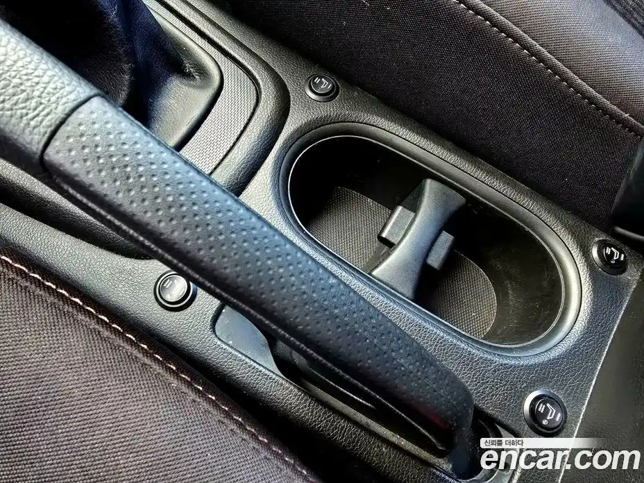 SsangYong Korando 2014 2.0 Механическая в Москве № 28814, фото 14