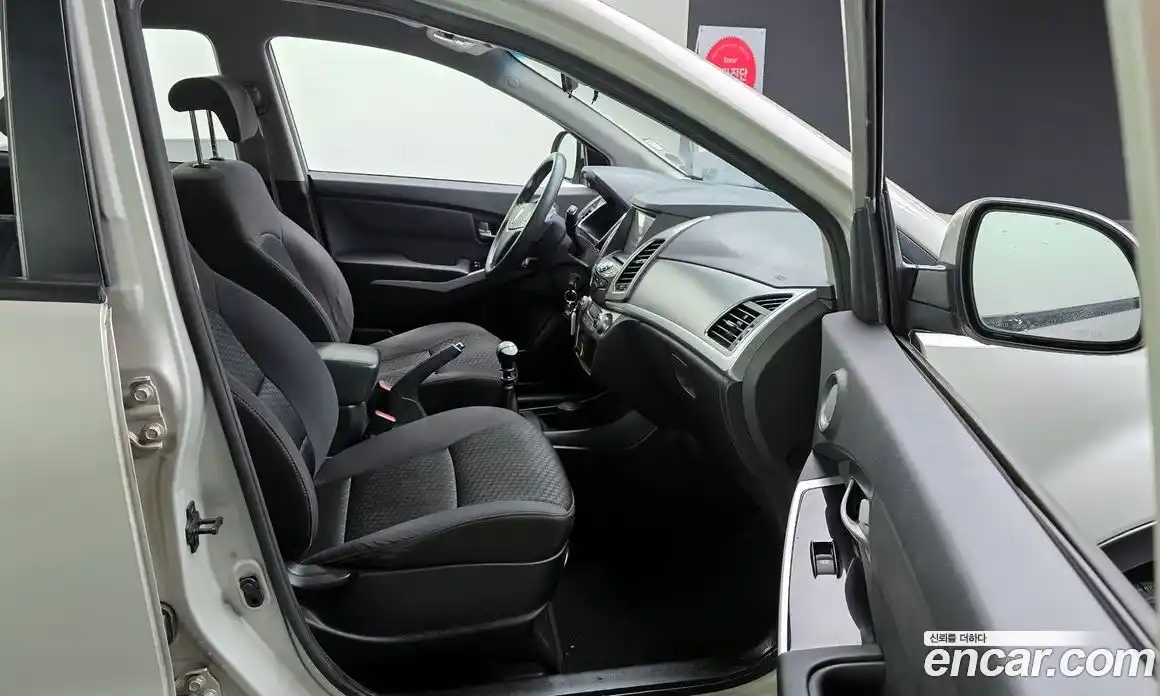 SsangYong Korando 2014 2.0 Механическая в Москве № 28814, фото 20