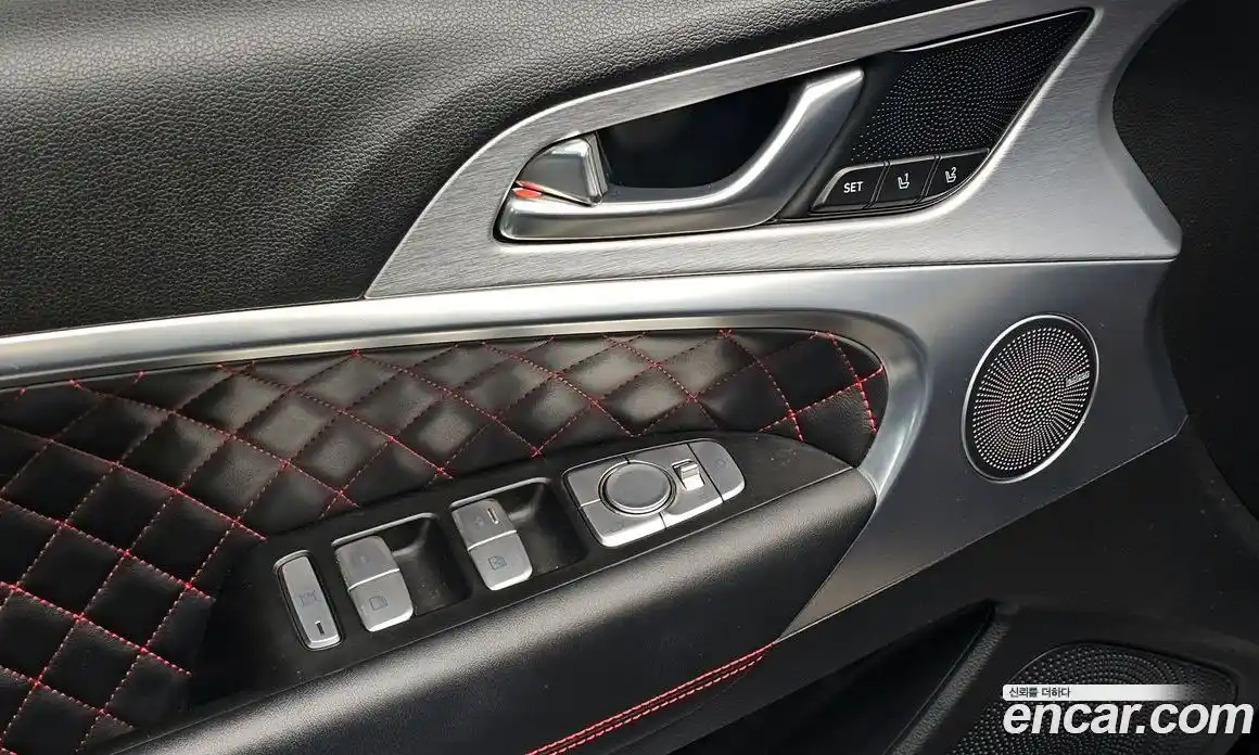 Genesis G70 2018 3.3 Автомат в Москве № 289562, фото 16