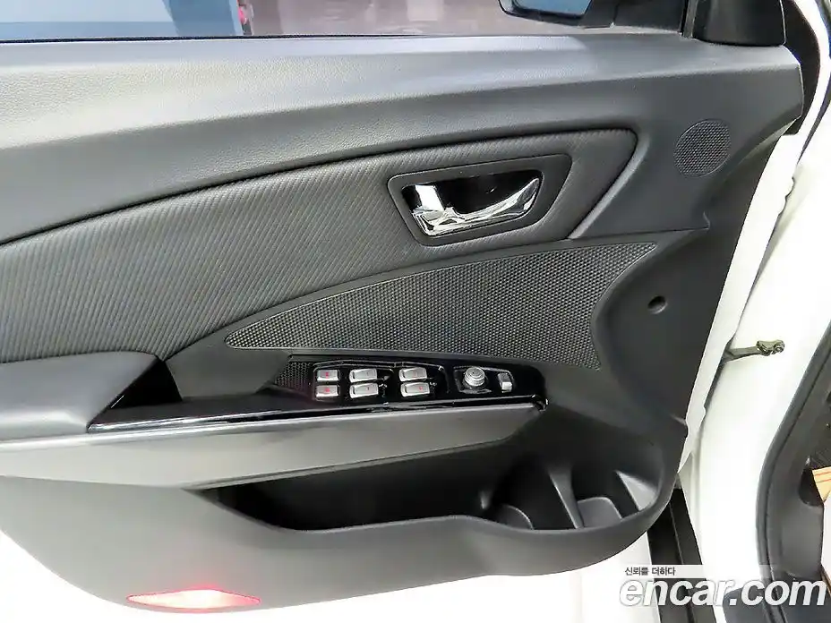 SsangYong TIBOLI 2017 1.6 Автомат в Москве № 29959, фото 13