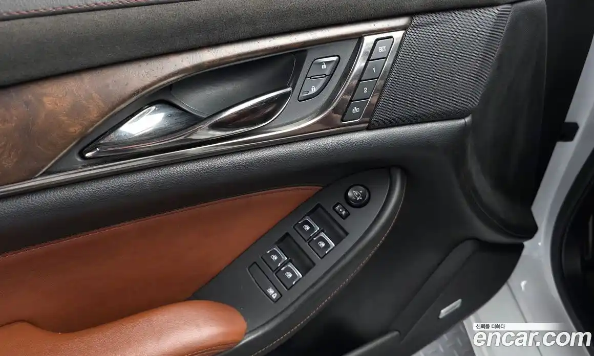 Cadillac CTS 2015 2.0 Автомат в Москве № 306789, фото 17