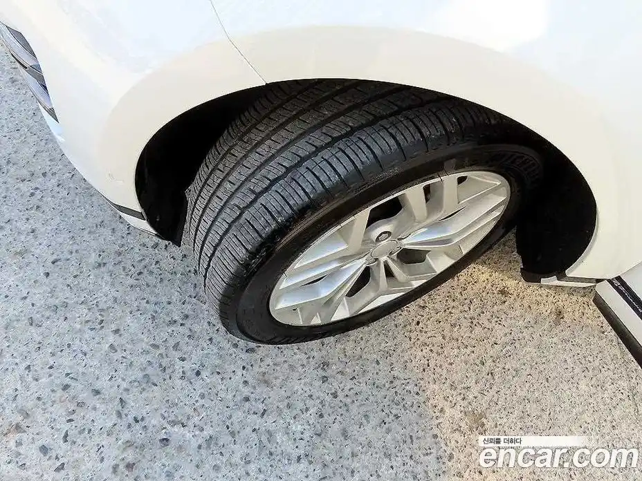 Land Rover Range-Rover Evoque 2021 2.0 Автомат в Москве № 328304, фото 5