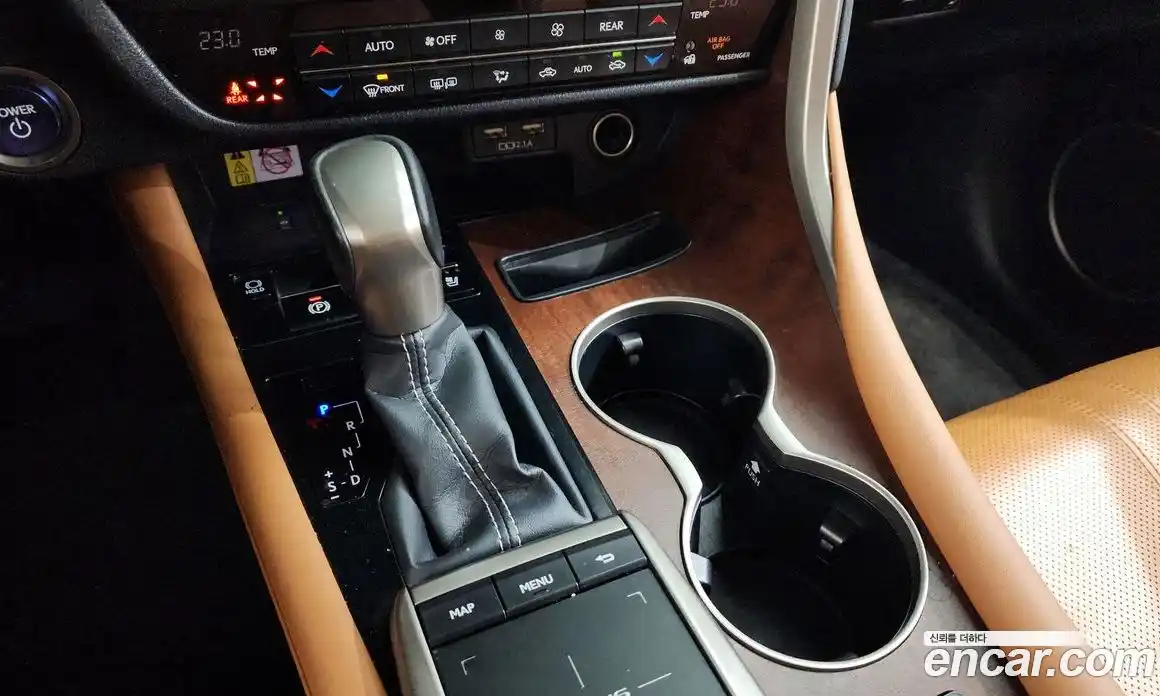 Lexus RX 2020 3.5 Автомат в Москве № 334315, фото 13