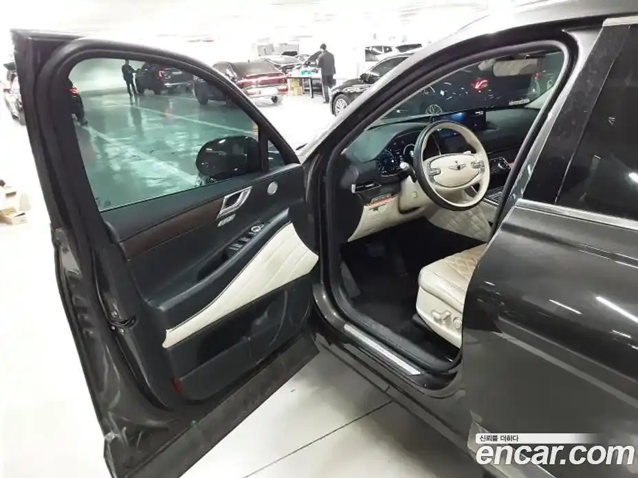 Genesis GV80 2023 2.5 Автомат в Москве № 339752, фото 3