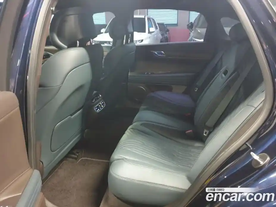 Genesis G80 2023 2.5 Автомат в Москве № 339976, фото 8