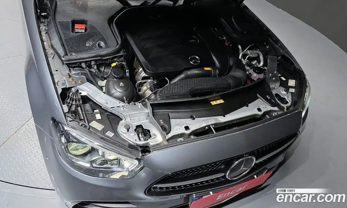 Mercedes-Benz E-Class 2021 2.0 Автомат в Москве № 342432, фото 6