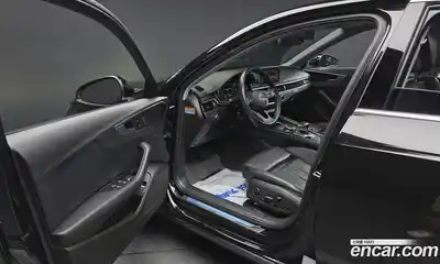 Audi A4 2018 2.0 Автомат в Москве № 343700, миниатюра 4