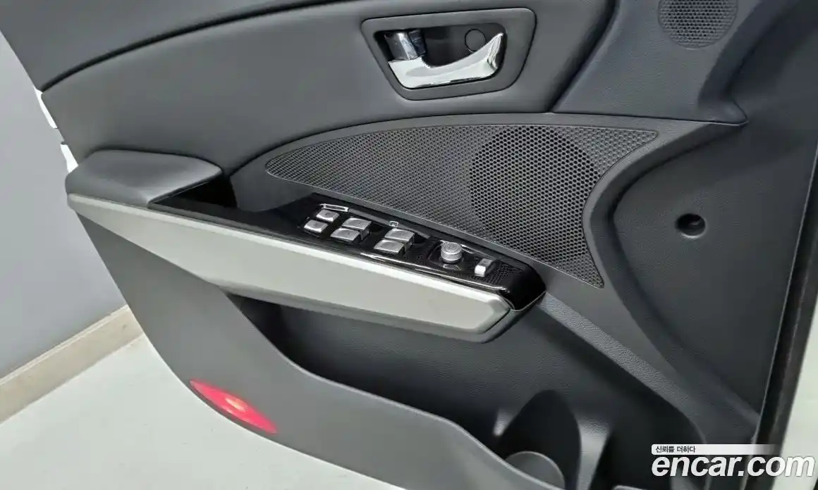 SsangYong TIBOLI 2016 1.6 Автомат в Москве № 35751, фото 14