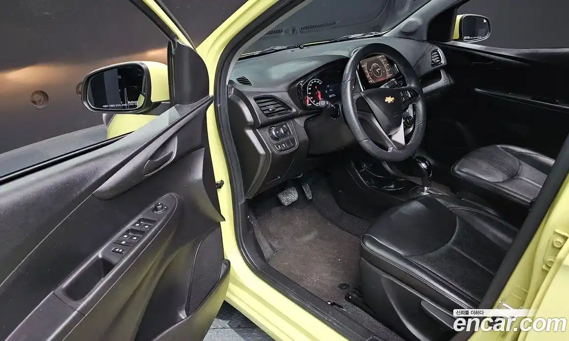 Chevrolet Spark 2017 1.0 Автомат в Москве № 37703, фото 11