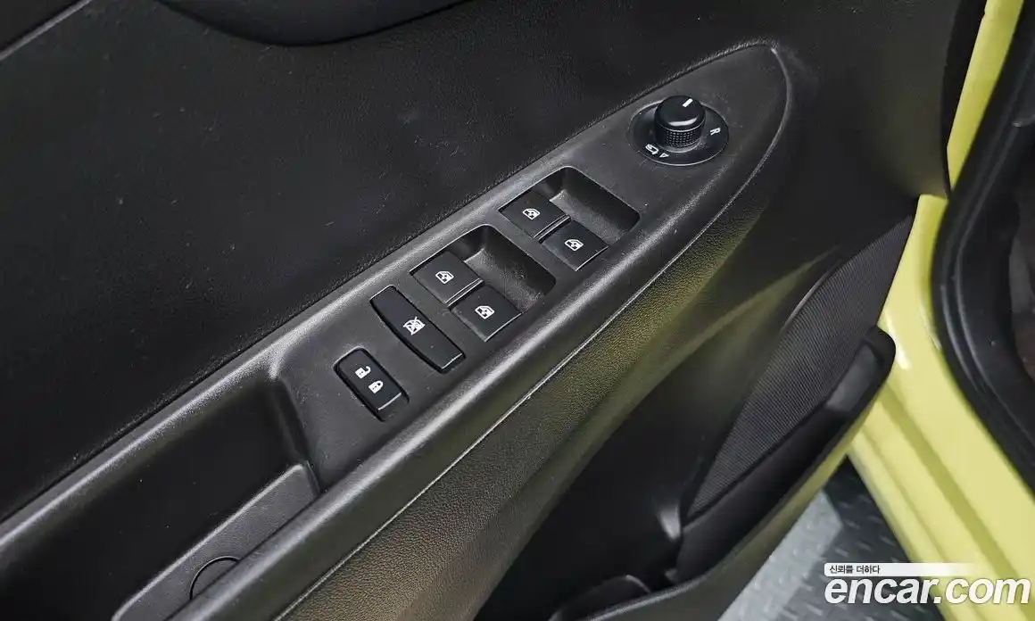 Chevrolet Spark 2017 1.0 Автомат в Москве № 37703, фото 17